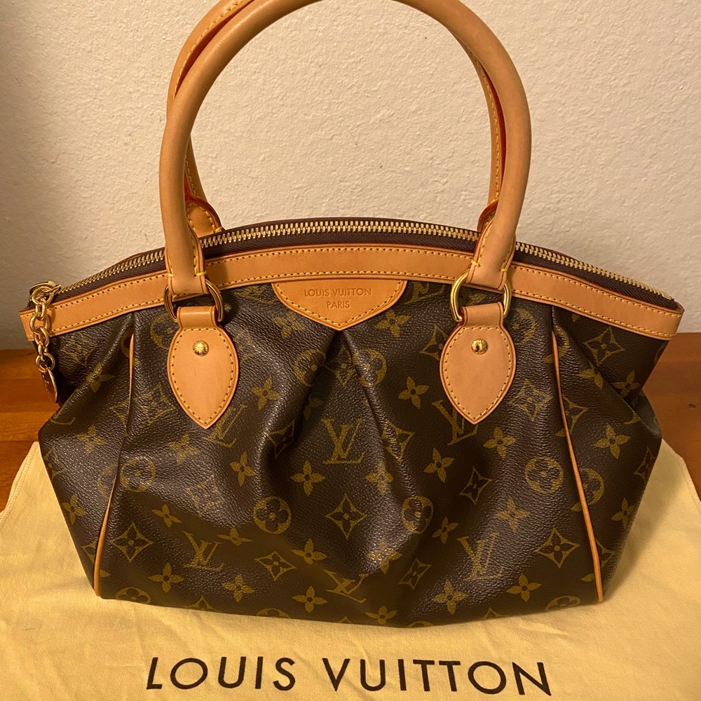 Authentic Louis Vuitton Tivoli PM in pristine condition.